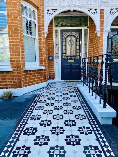 Lloyd's Gardens of London